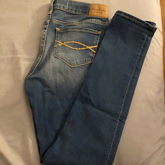 Abercrombie and Fitch Jean Jeggings - Picture 2 of 7